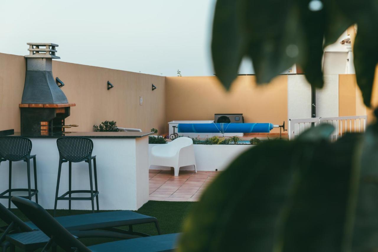 Moderne Villa Met Verwarmd Zwembad In Κοραλέχο Εξωτερικό φωτογραφία