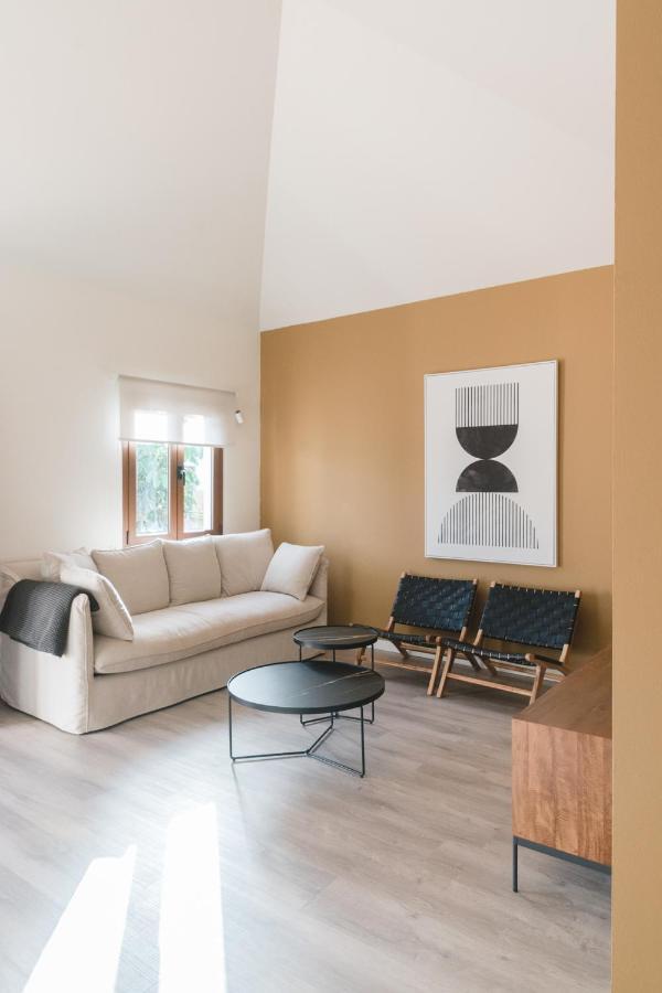 Moderne Villa Met Verwarmd Zwembad In Κοραλέχο Εξωτερικό φωτογραφία