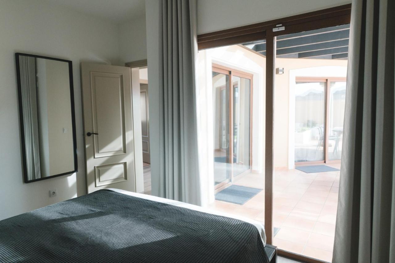 Moderne Villa Met Verwarmd Zwembad In Κοραλέχο Εξωτερικό φωτογραφία