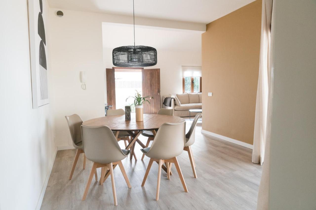 Moderne Villa Met Verwarmd Zwembad In Κοραλέχο Εξωτερικό φωτογραφία